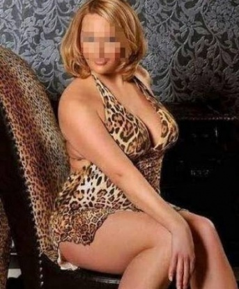 Мое тело наполнено соблазнительными изгибами, а мои нежные губки искренне жаждут знакомства с тобой. Я могу предложить тебе незабываемые моменты наслаждения и радости. Мои услуги включают интимную близость, массаж, ролевые игры и многое другое, чтобы подарить тебе настоящее блаженство. Мои фото подчеркнут мою красоту и сексуальность. Клиенты оставили самые лестные отзывы, и я горжусь своей репутацией. Позволь мне показать тебе неповторимый мир наслаждения. Жду твоего звонка, чтобы воплотить в жизнь все свои фантазии. 💋🌹 13515, 40 лет